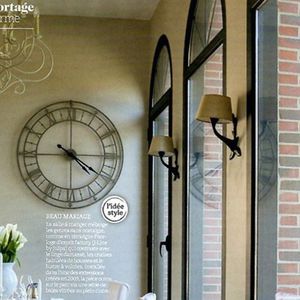traditional wall light / living room / bronze