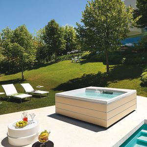 above-ground hot tub / rectangular / 3-seater / outdoor