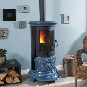 wood heating stove / traditional / steel / cast iron