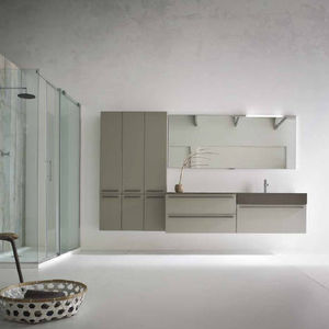 contemporary bathroom / stone