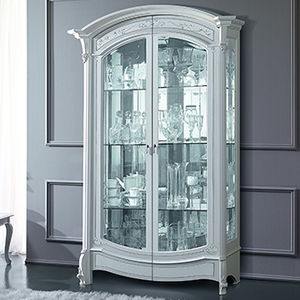 traditional china cabinet / lacquered wood
