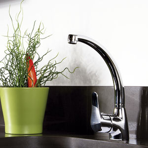chrome-plated brass mixer tap / kitchen / 1-hole / for hotels