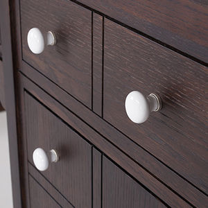 hairdresser cabinet with washbasin