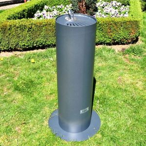 outdoor drinking fountain / steel
