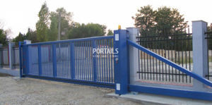 self-supporting gates / steel / with bars / industrial