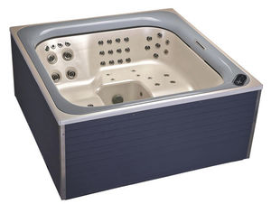 above-ground hot tub / square / 4-seater / outdoor