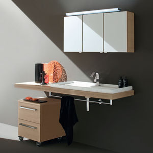 bathroom base cabinet / free-standing