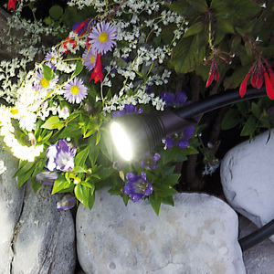 garden bollard light / contemporary / aluminum / tempered glass facing