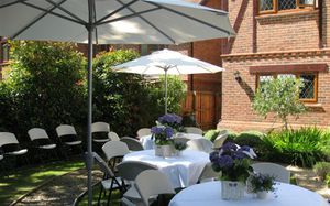 commercial patio umbrella / fabric / aluminum / hand crank