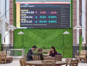 preserved green wall / indoor