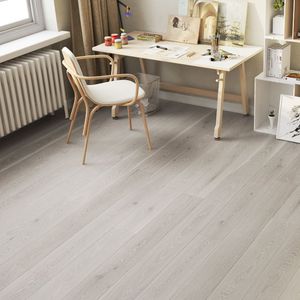 engineered parquet flooring / glued / floating / oak