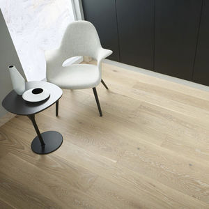 engineered parquet flooring / glued / floating / oak