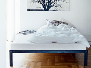 double bed / single / contemporary / lacquered wood