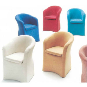 contemporary visitor armchair / leather / with washable removable cover / black