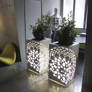 aluminum planter / polyethylene / illuminated / contemporary