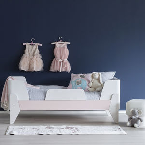 single bed / contemporary / with headboard / child's