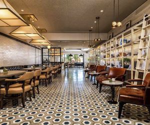 indoor encaustic cement tile / floor / wall / geometric pattern