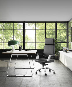 contemporary executive chair / leather / synthetic leather / on casters