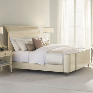queen size bed / traditional / with headboard / wood veneer
