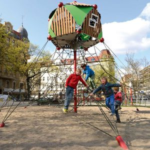 playground climbing net