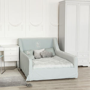 single bed / traditional / upholstered / with headboard
