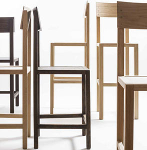 contemporary chair / ergonomic / eco-friendly / oak