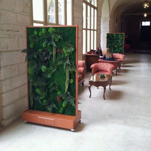 moss living frame / natural / in lichen / indoor