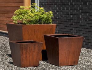 steel planter / rectangular / contemporary