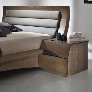 contemporary bedside table / wooden / rectangular / with drawer