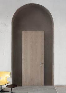 swing door / wooden
