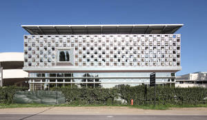 composite ventilated facade / aluminum