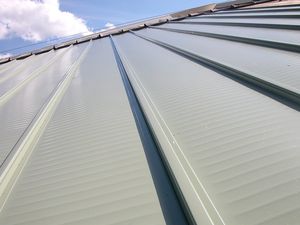 aluminum roofing / worked