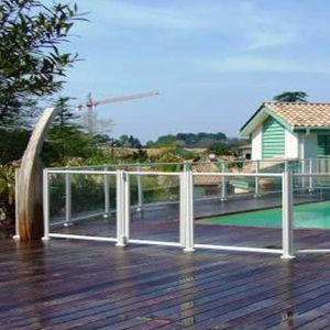 protective barrier / fixed / glass / automatic