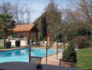 protective barrier / fixed / glass / pool