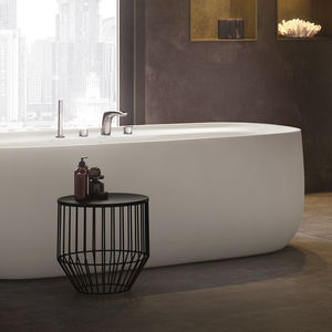 free-standing bathtub / oval / porcelain