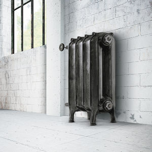 hot water radiator / cast iron / traditional / free-standing