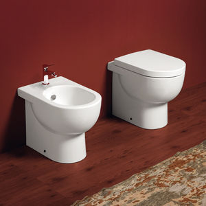 free-standing toilet / ceramic