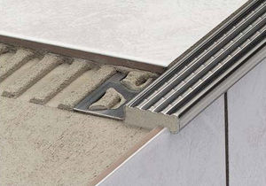 steel stair nosing / non-slip