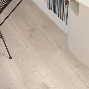 oak laminate flooring / click-fit / wood look / commercial