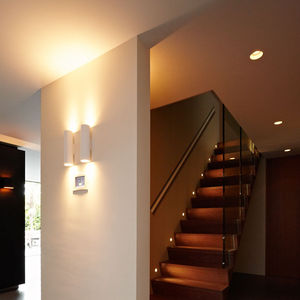 contemporary wall light / outdoor / aluminum / LED