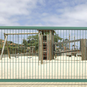 garden fence / bar / metal