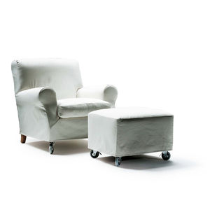 traditional armchair / fabric / leather / on casters