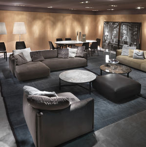 coffee table / round / contemporary / solid wood