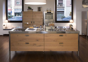 contemporary kitchen / stainless steel / wooden / island