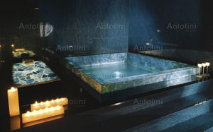 indoor tile / bathroom / floor / quartzite