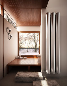 hot water radiator / vertical / metal / wall-mounted