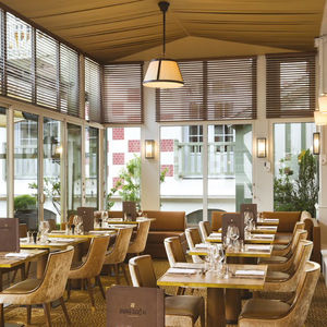 Venetian blinds / wooden / commercial