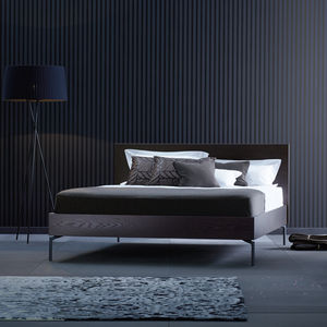 double bed / contemporary / with headboard / wenge