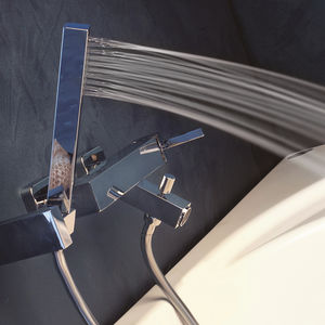 bathtub mixer tap / wall-mounted / chromed metal / bathroom