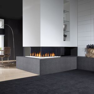 gas fireplace / contemporary / closed hearth / built-in